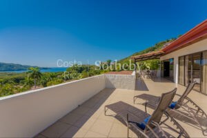 Ocean View Villa in Playa Hermosa