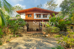 Kalapiti Luxury Jungle Estate