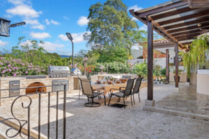 Luxury House in San Roque
