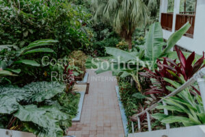 Walk To Beach Condominio De Las Flores