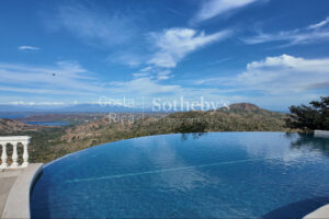 The Arabian Hilltop Villa