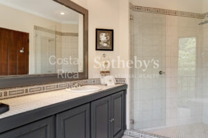 Altavista Luxury Estate