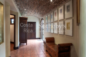 Altavista Luxury Estate