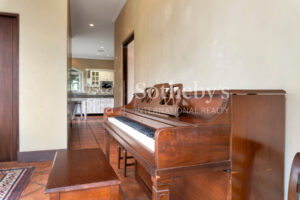 Altavista Luxury Estate