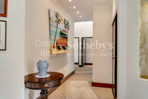 Altavista Luxury Estate