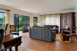 Altavista Luxury Estate