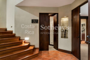 Altavista Luxury Estate