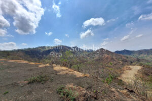 100ha+ development property behind Flamingo