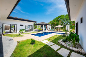 Casa Reserva in Beach & Golf Gated Community