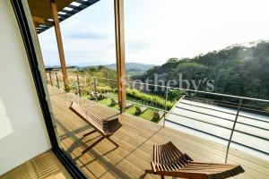 Panoramic Ocean & Mountain View Home