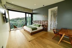 Panoramic Ocean & Mountain View Home