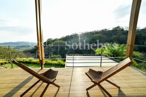 Panoramic Ocean & Mountain View Home