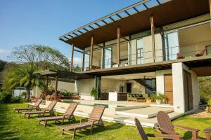 Panoramic Ocean & Mountain View Home