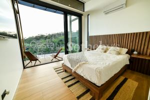 Panoramic Ocean & Mountain View Home