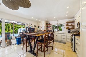 5 Star Bed & Breakfast in the Heart of Guiones