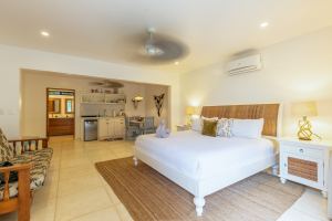 5 Star Bed & Breakfast in the Heart of Guiones
