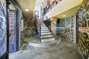 The Santa Barbara Retreat
