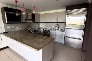 Apartamento en Torres del Parque, La Sabana