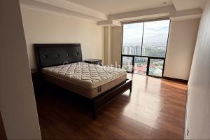 Apartamento en Torres del Parque, La Sabana