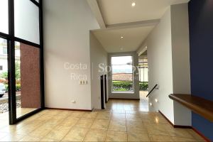 Casa Cerro Real