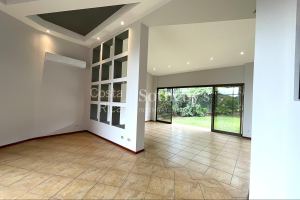 Casa Cerro Real