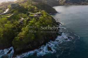 Relaxed Luxury Residence in Guanacaste