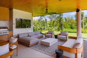 Villa Azura, Hacienda Pinilla