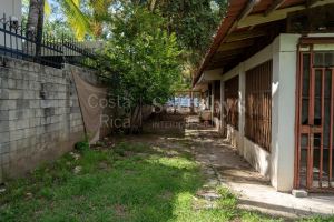 Tamarindo Beachfront Lot