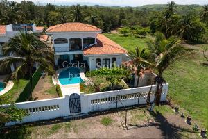 Bajamar Blue Beach House
