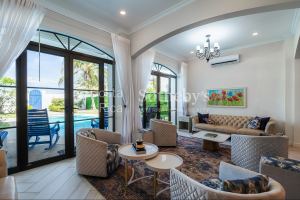 Bajamar Blue Beach House
