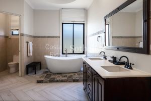 Bajamar Blue Beach House