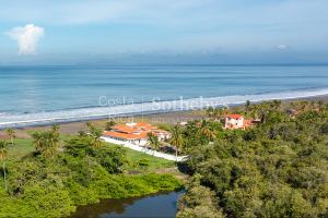 Bajamar Blue Beach House