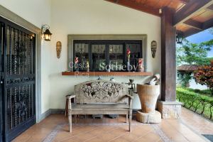 Orotina Estate Home