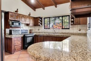 Orotina Estate Home