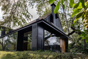 Casa Pausa y Tierra: Arquitectura, Naturaleza y Lujo Frente Al Campo de Golf