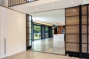 Casa Pausa y Tierra: Arquitectura, Naturaleza y Lujo Frente Al Campo de Golf