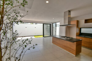 Casa en venta en Coto Encino, Bosques Vallarta | 3 recámaras + roof top