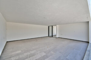 Oficinas Corporativa de 3 Niveles for Rent
