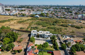 Casa 1 dentro de Coto de 3 casas, Campestre los Pinos, Zapopan