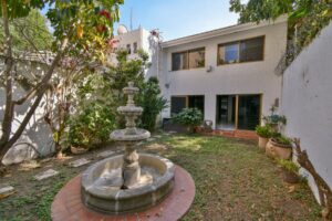 House for sale, Guadalupe Zuno, Colonia Americana.