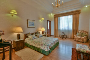 Casa Alameda en venta, Royal Country, zona Andares, Zapopan