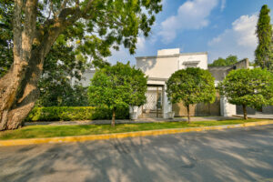 Residencia Paseo del Torreón en venta en Colinas de San Javier