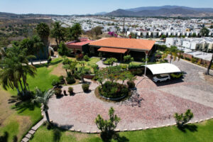 Terreno con alto potencial de desarrollo antes de las Plazas Outlet. San Agustín