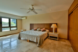 Residencia Paseo de la Montaña, Club de Golf Santa Anita