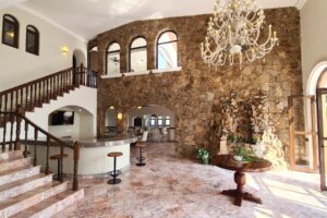 Villa León, Manzanillo, Colima