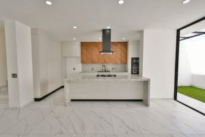 Residencia Contemporánea Coto Baluarte Casa Fuerte en Venta