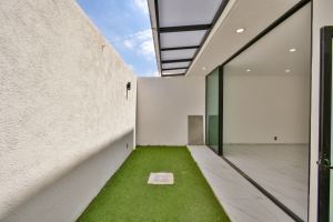 Residencia Contemporánea Coto Baluarte Casa Fuerte en Venta