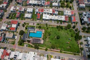 Residencia Contemporánea Coto Baluarte Casa Fuerte en Venta