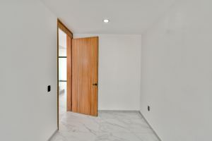 Residencia Contemporánea Coto Bastión Casa Fuerte en Venta