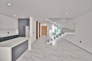 Residencia Contemporánea Coto Bastión Casa Fuerte en Venta